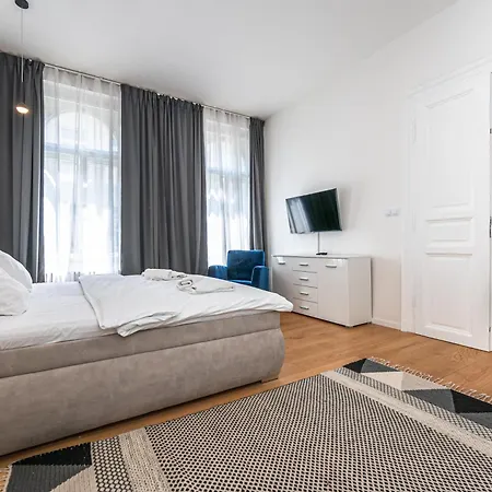 Wishlist Old Prague Residences - New Town Apartment Prague